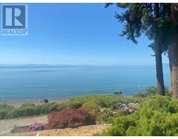 1714 Ocean Beach Esplanade, Gibsons, Ca