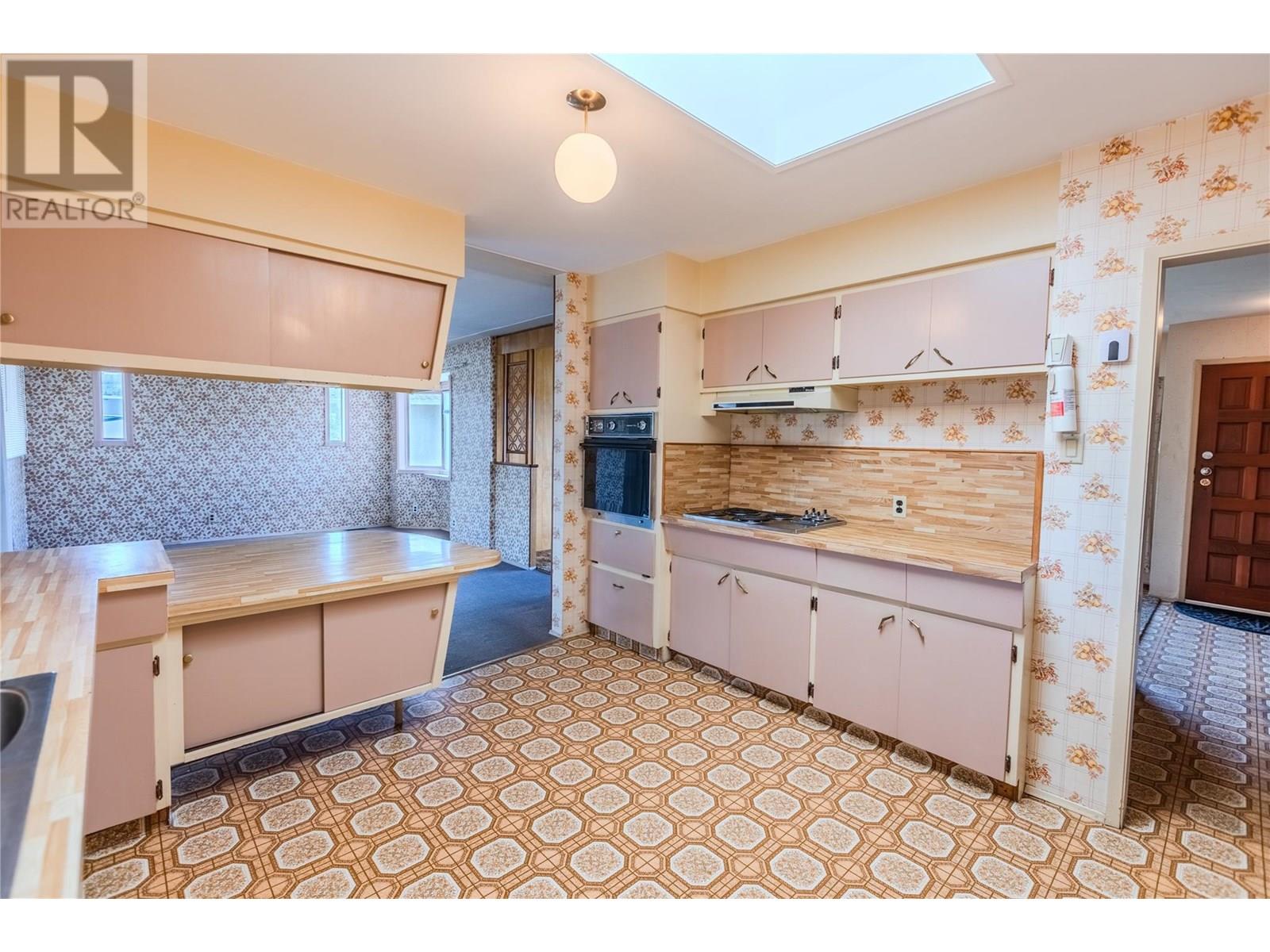 918 Kirkland Place, Kamloops, British Columbia  V2B 3Y6 - Photo 30 - 10355983