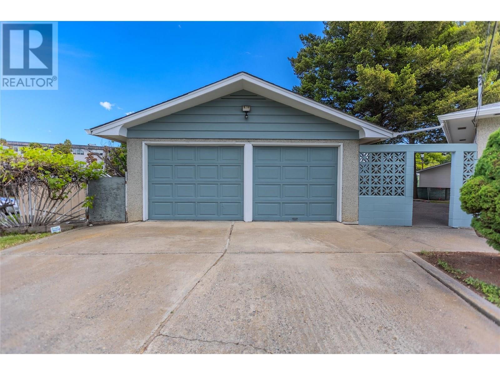 918 Kirkland Place, Kamloops, British Columbia  V2B 3Y6 - Photo 10 - 10355983