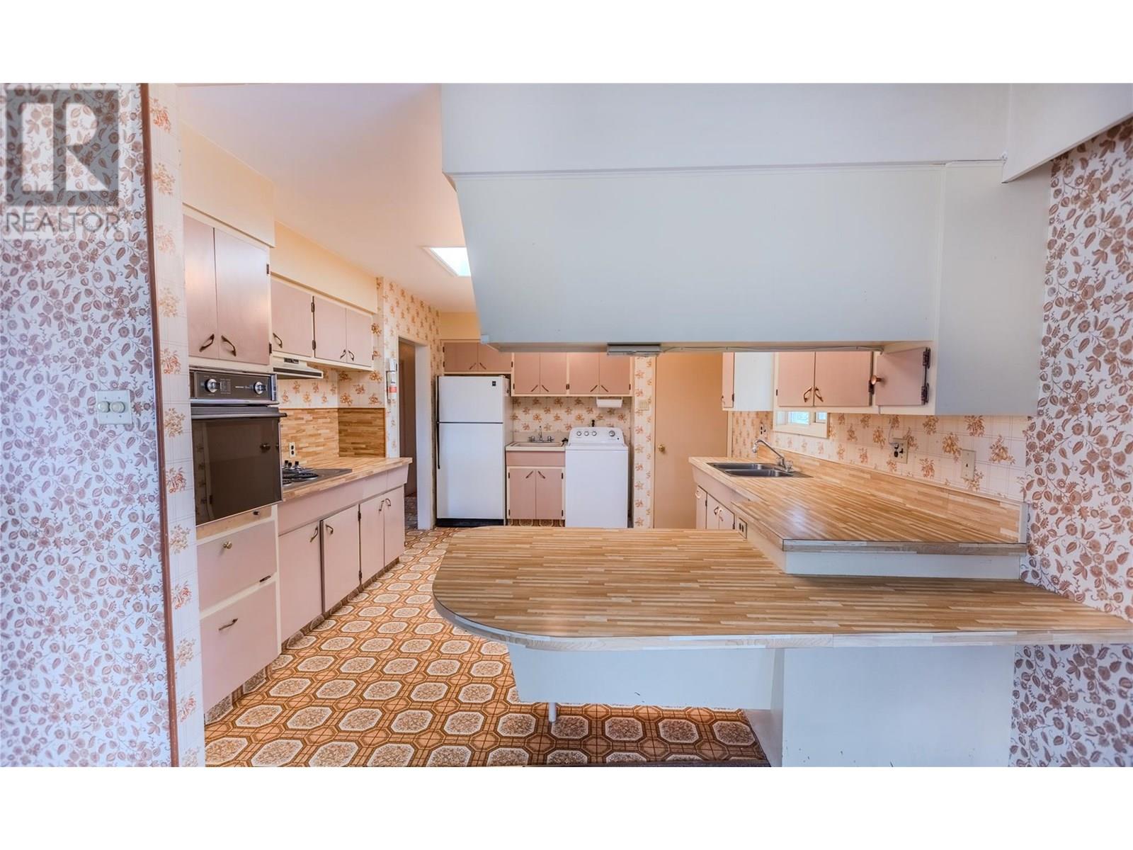 918 Kirkland Place, Kamloops, British Columbia  V2B 3Y6 - Photo 27 - 10355983