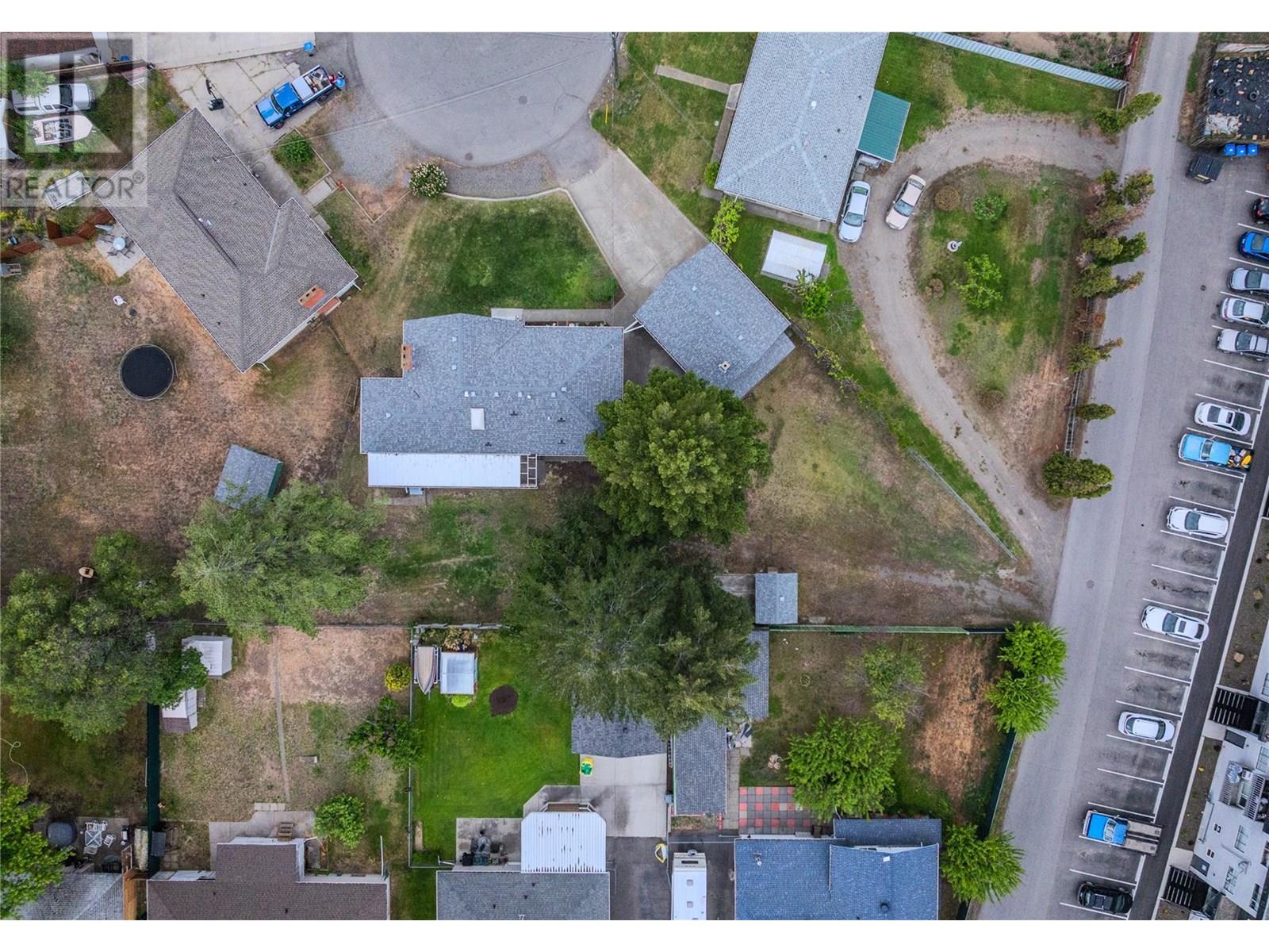 918 Kirkland Place, Kamloops, British Columbia  V2B 3Y6 - Photo 5 - 10355983