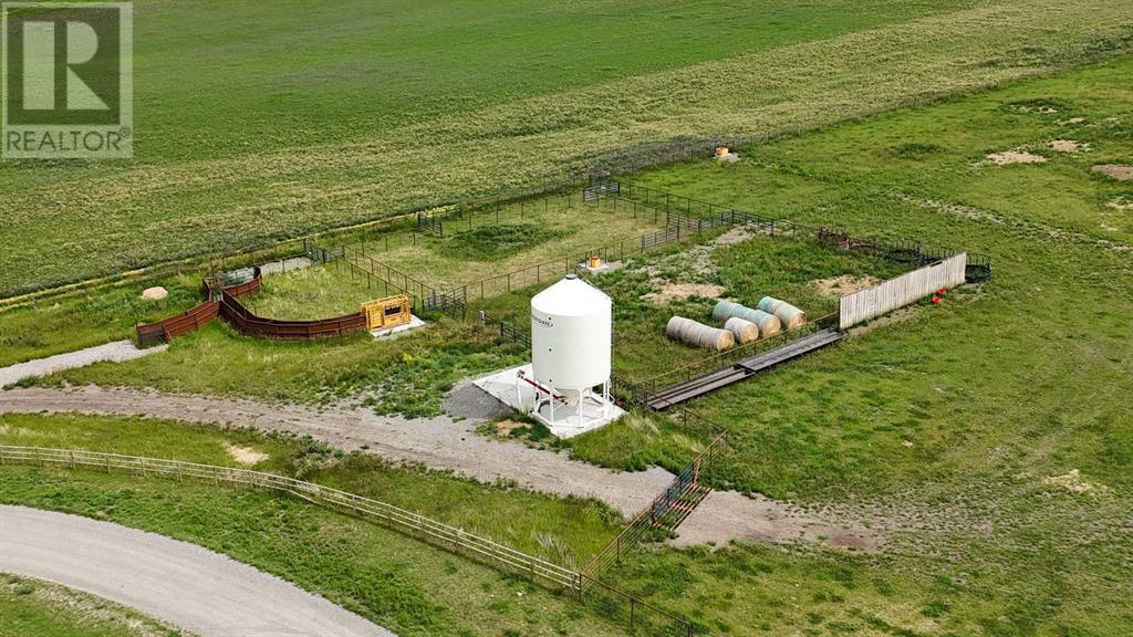 70029 7 Highway W, Rural Foothills County, Alberta  T1S 1A2 - Photo 4 - A2240295