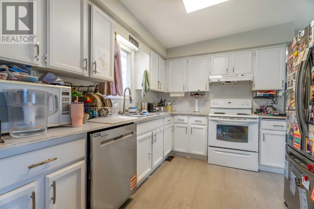 70029 7 Highway W, Rural Foothills County, Alberta  T1S 1A2 - Photo 15 - A2240295