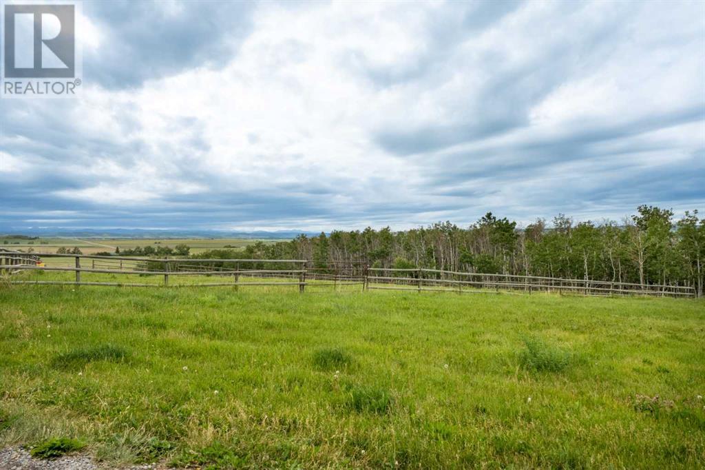 70029 7 Highway W, Rural Foothills County, Alberta  T1S 1A2 - Photo 14 - A2240295