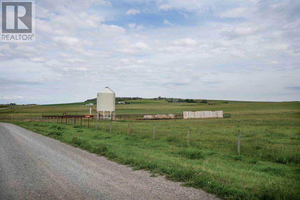 70029 7 Highway W, Rural Foothills County, Alberta  T1S 1A2 - Photo 27 - A2240295