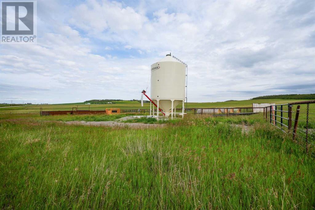 70029 7 Highway W, Rural Foothills County, Alberta  T1S 1A2 - Photo 28 - A2240295