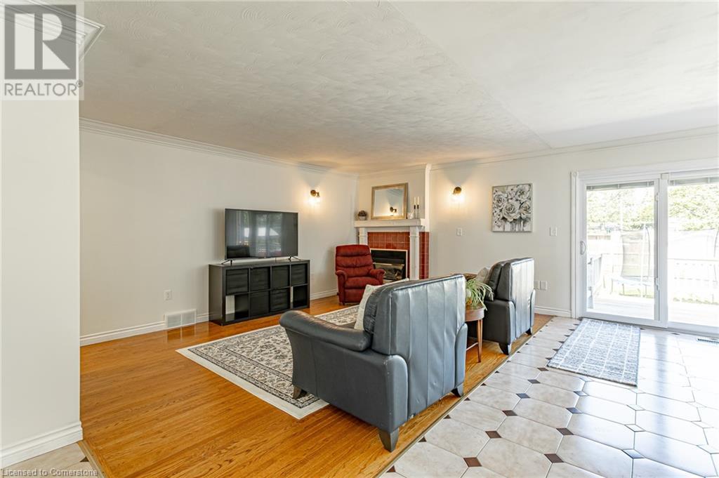 Photo 14 of 42 for 982 Dearness Drive