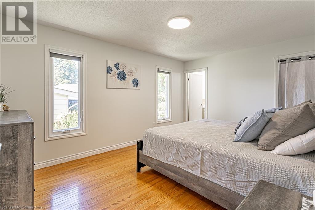 Photo 18 of 42 for 982 Dearness Drive