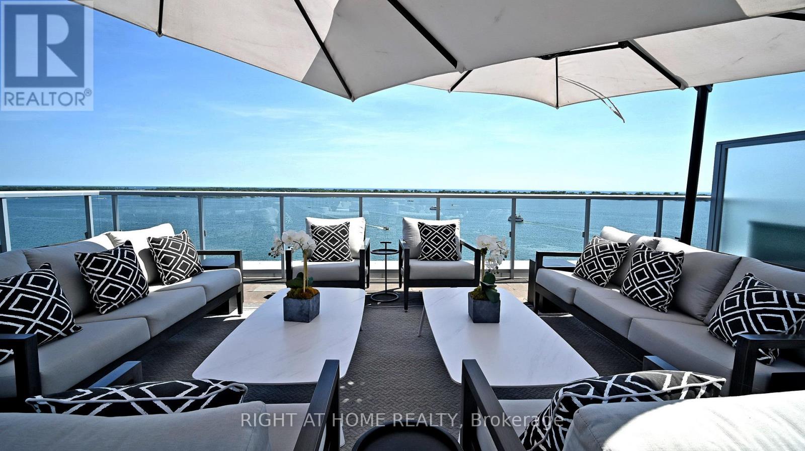1304 - 29 QUEENS QUAY E, Toronto, Ontario