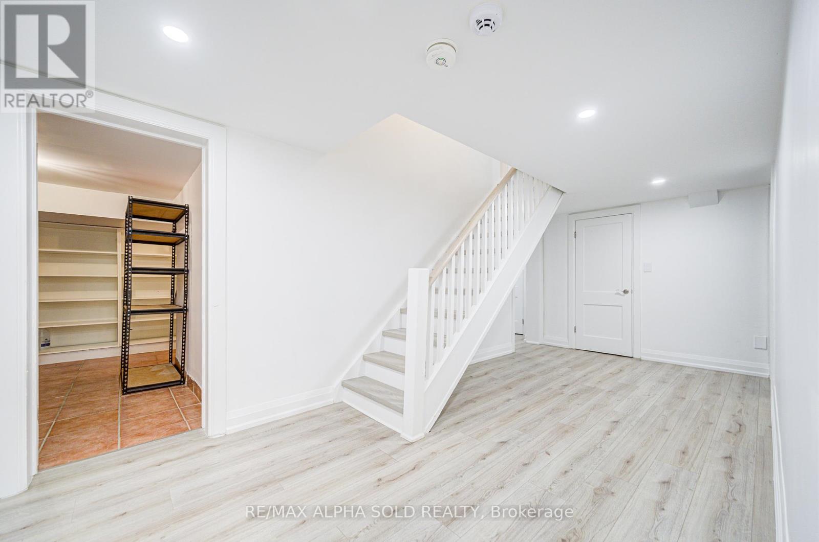 3 Silverwood Avenue, Toronto, Ontario  M5P 1W3 - Photo 38 - C12323444