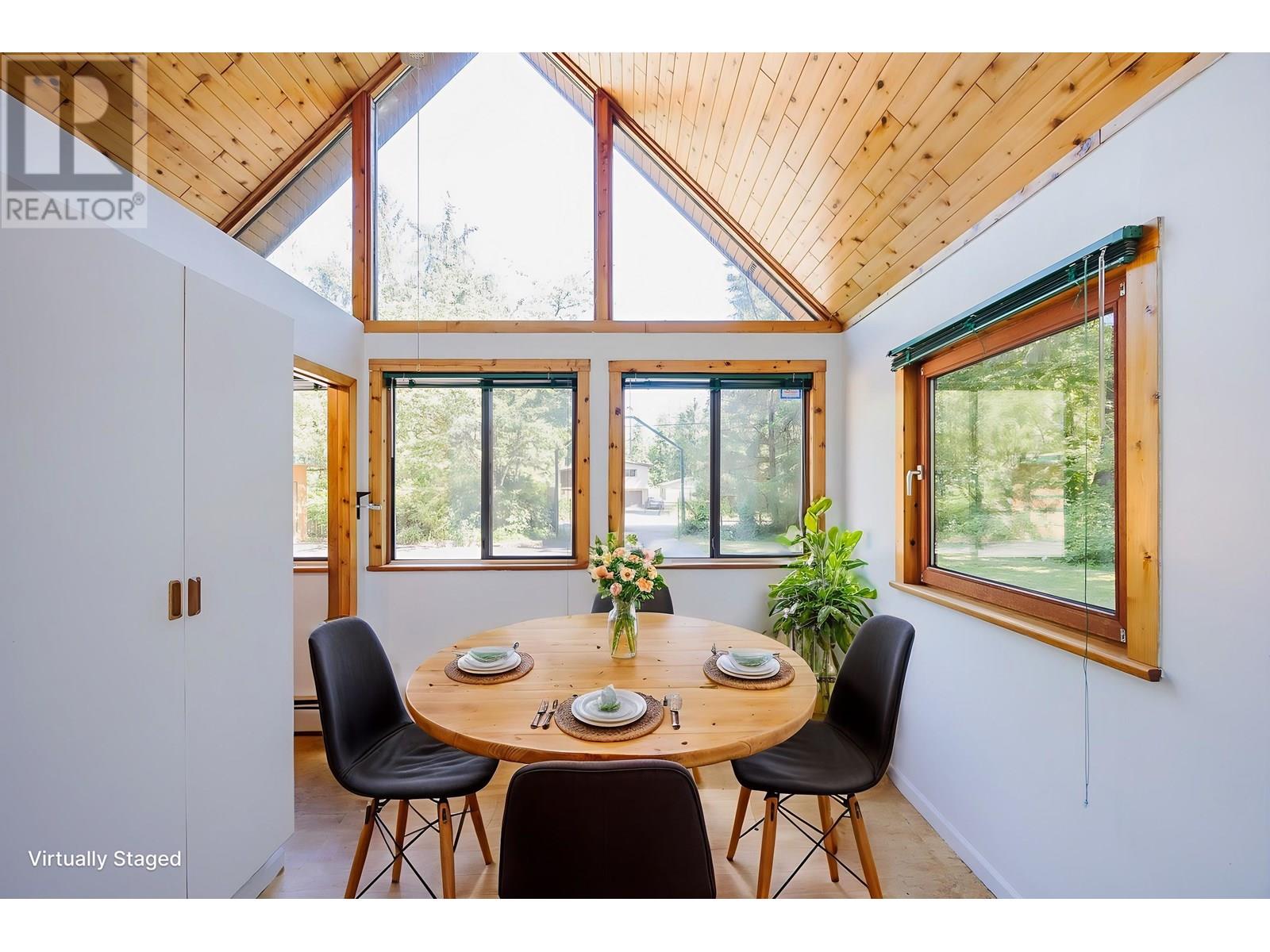 Property at 22416 129 AVENUE image 3
