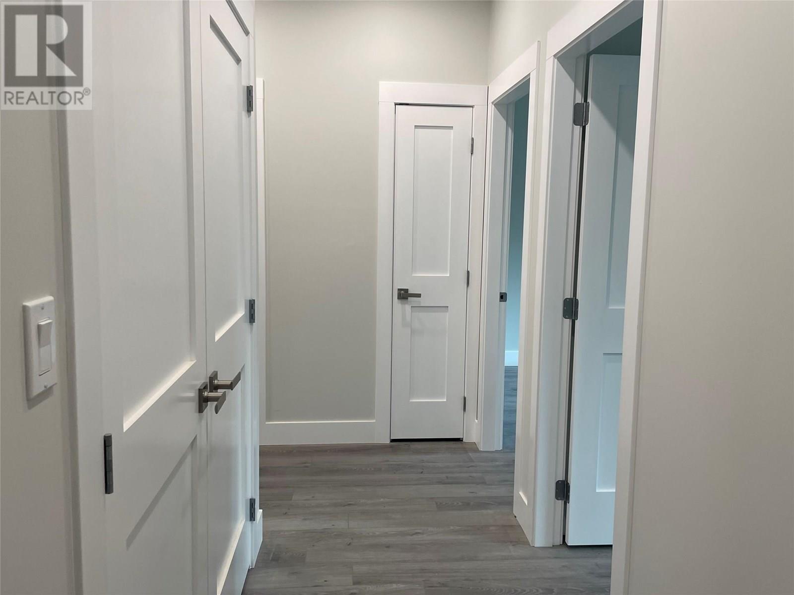 160 3rd Avenue, Christina Lake, British Columbia  V0H 1E0 - Photo 11 - 10358174