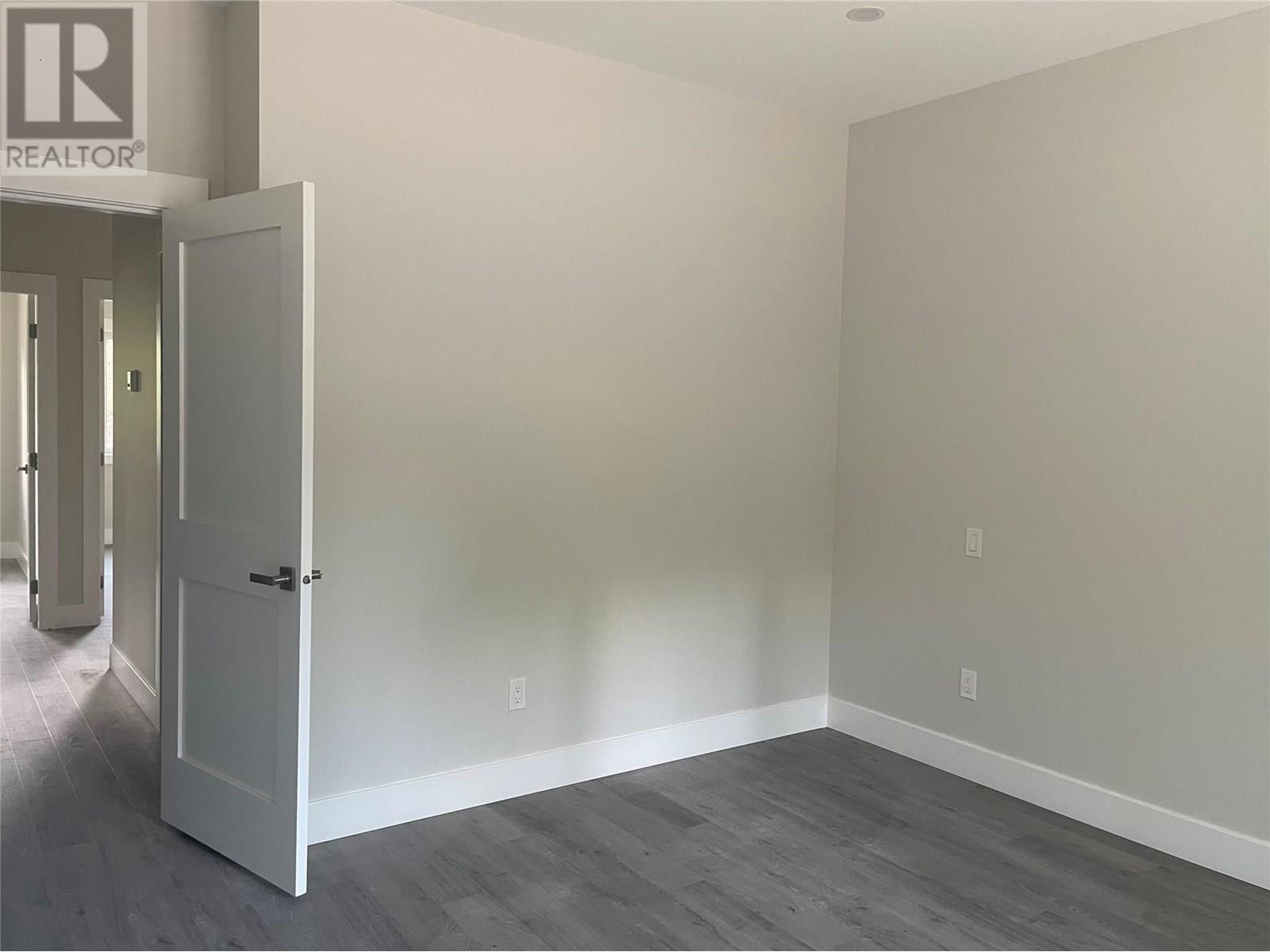 160 3rd Avenue, Christina Lake, British Columbia  V0H 1E0 - Photo 12 - 10358174