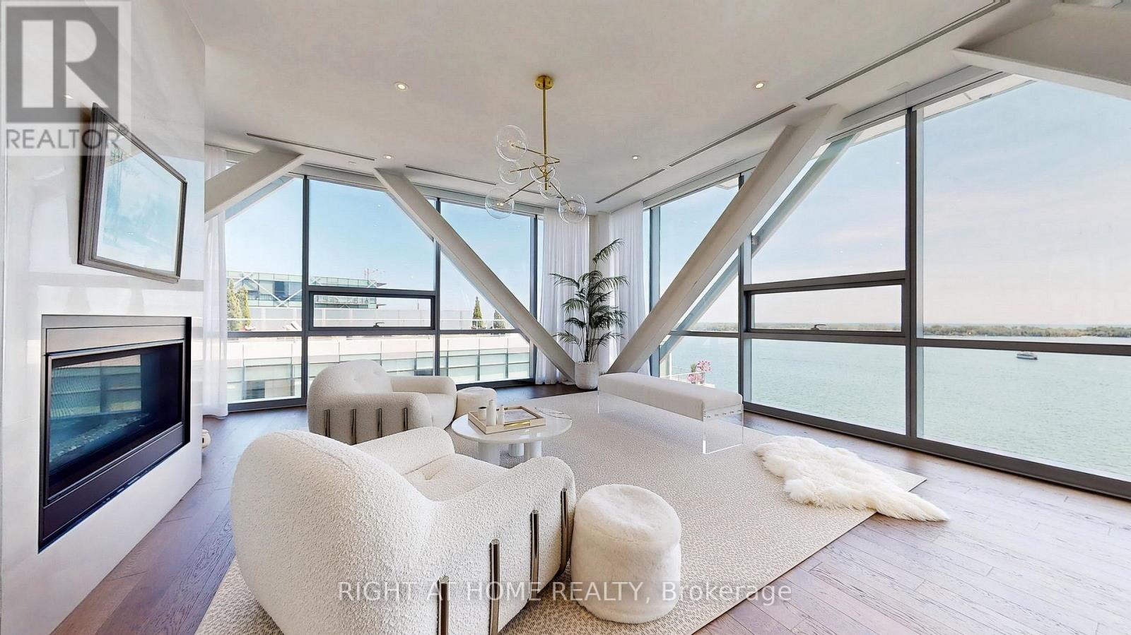 1304 - 29 Queens Quay E, Toronto, Ontario  M5E 0A4 - Photo 18 - C12323430