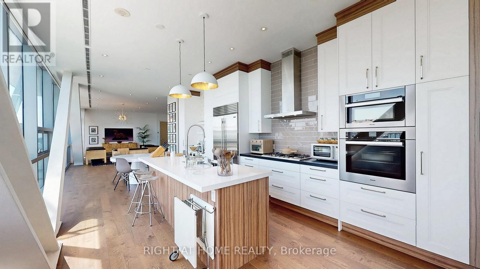 1304 - 29 Queens Quay E, Toronto, Ontario  M5E 0A4 - Photo 13 - C12323430