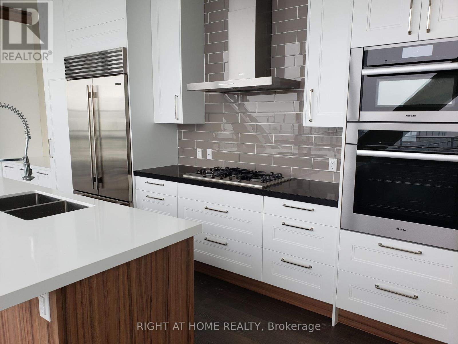 1304 - 29 Queens Quay E, Toronto, Ontario  M5E 0A4 - Photo 14 - C12323430