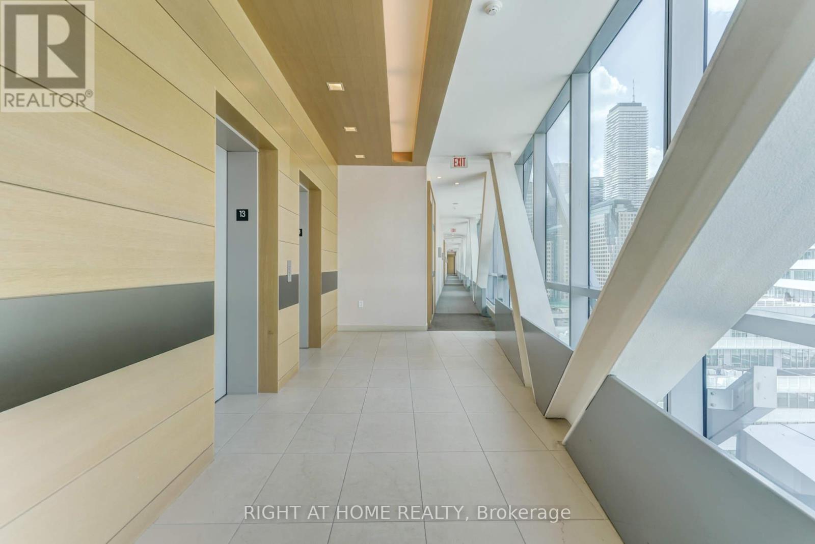1304 - 29 Queens Quay E, Toronto, Ontario  M5E 0A4 - Photo 6 - C12323430