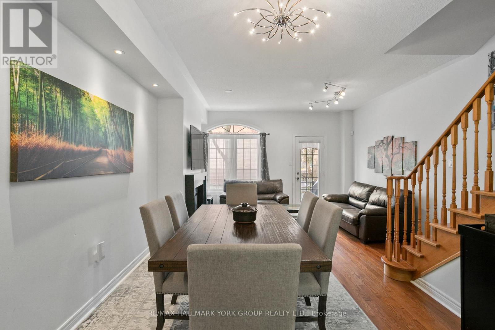 Property at UNIT 10 - 38 HUNT AVENUE image 4
