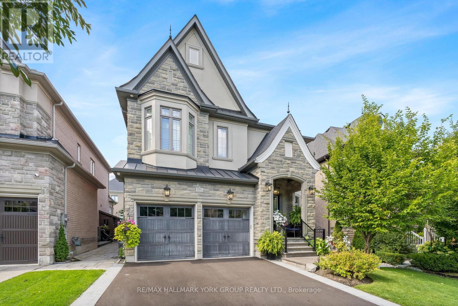 Property at 111 ROBERT BERRY CRESCENT image 3