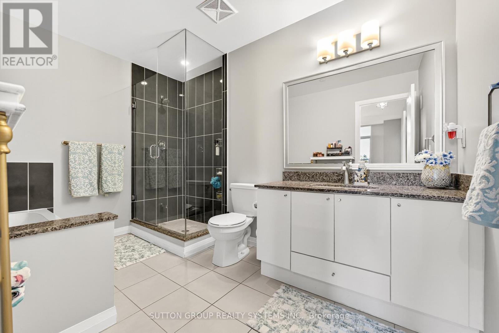 104 - 55 Eglinton Avenue W, Mississauga (Hurontario), Ontario  L5R 0E4 - Photo 28 - W12323454