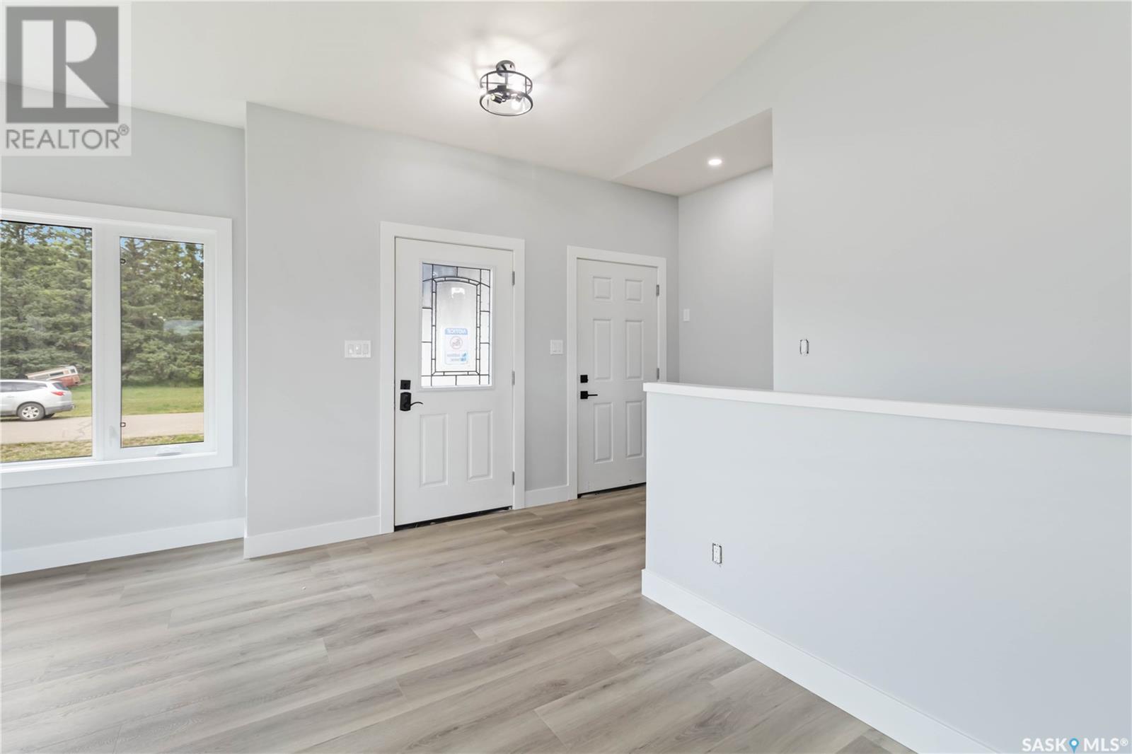 Property at 208 2nd STREET S image 4