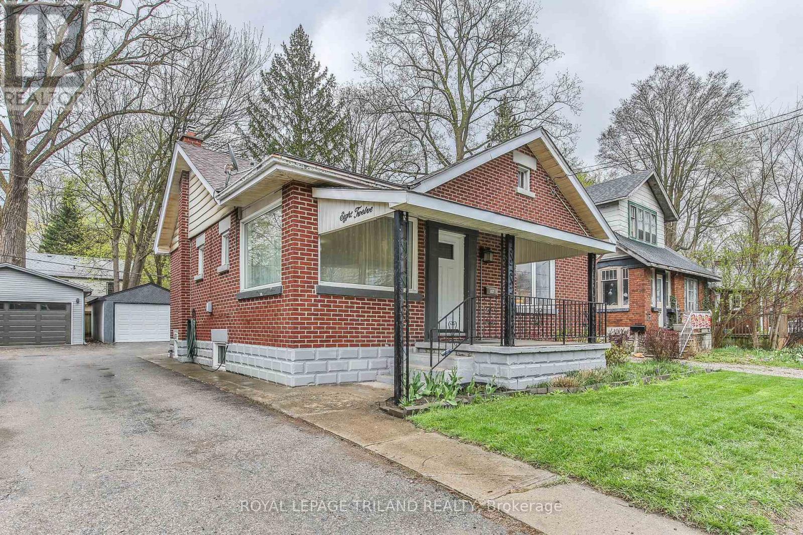 812 Adelaide Street N, London East, Ontario  N5Y 2L9 - Photo 1 - X12323505