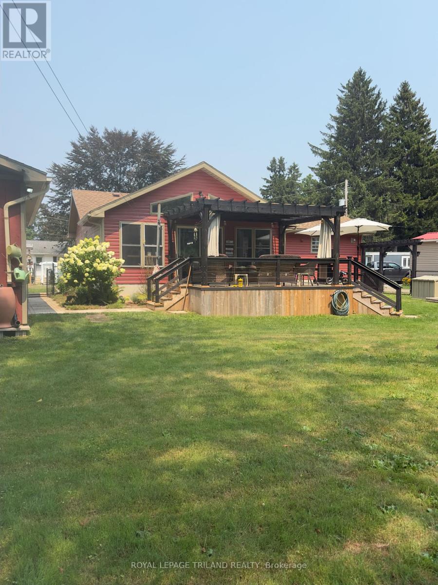 4 Grace Court, Bayham, Ontario  N0J 1T0 - Photo 2 - X12323530