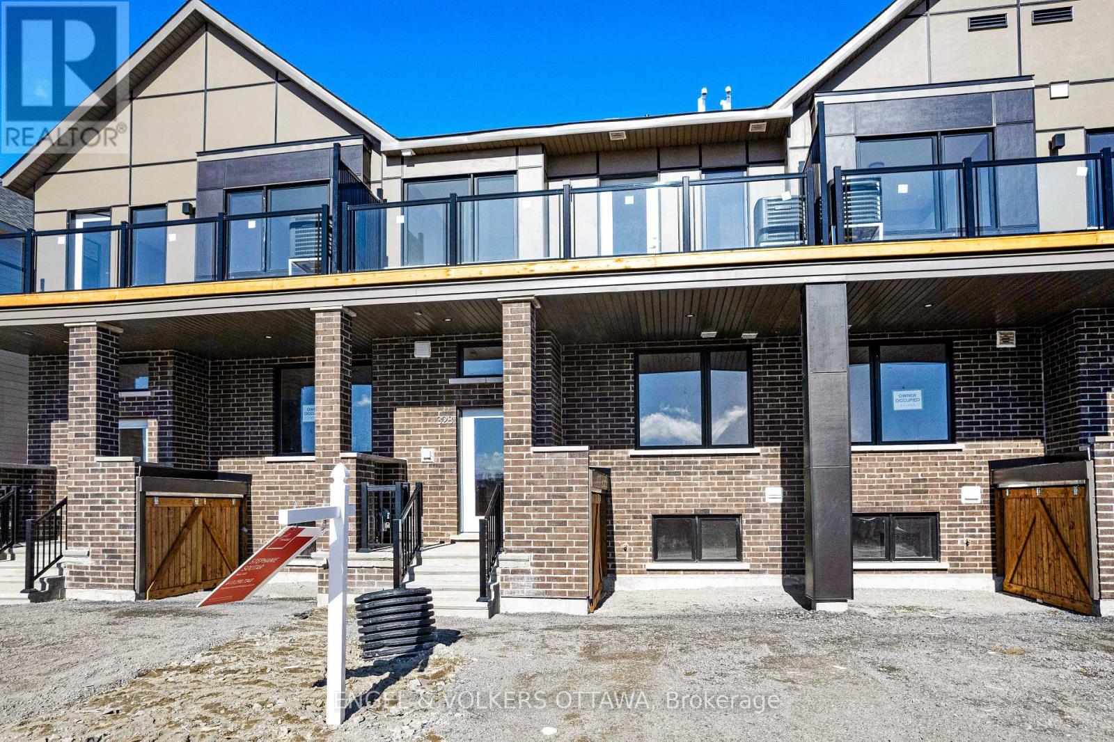 Property at 328 CATSFOOT WALK image 1