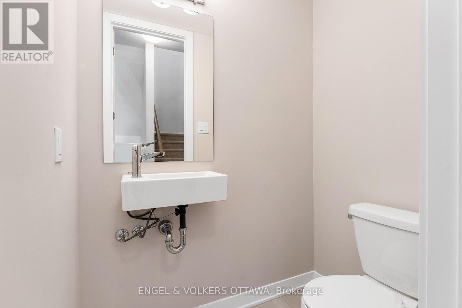 328 Catsfoot Walk, Ottawa, Ontario  K2J 7G7 - Photo 13 - X12323535