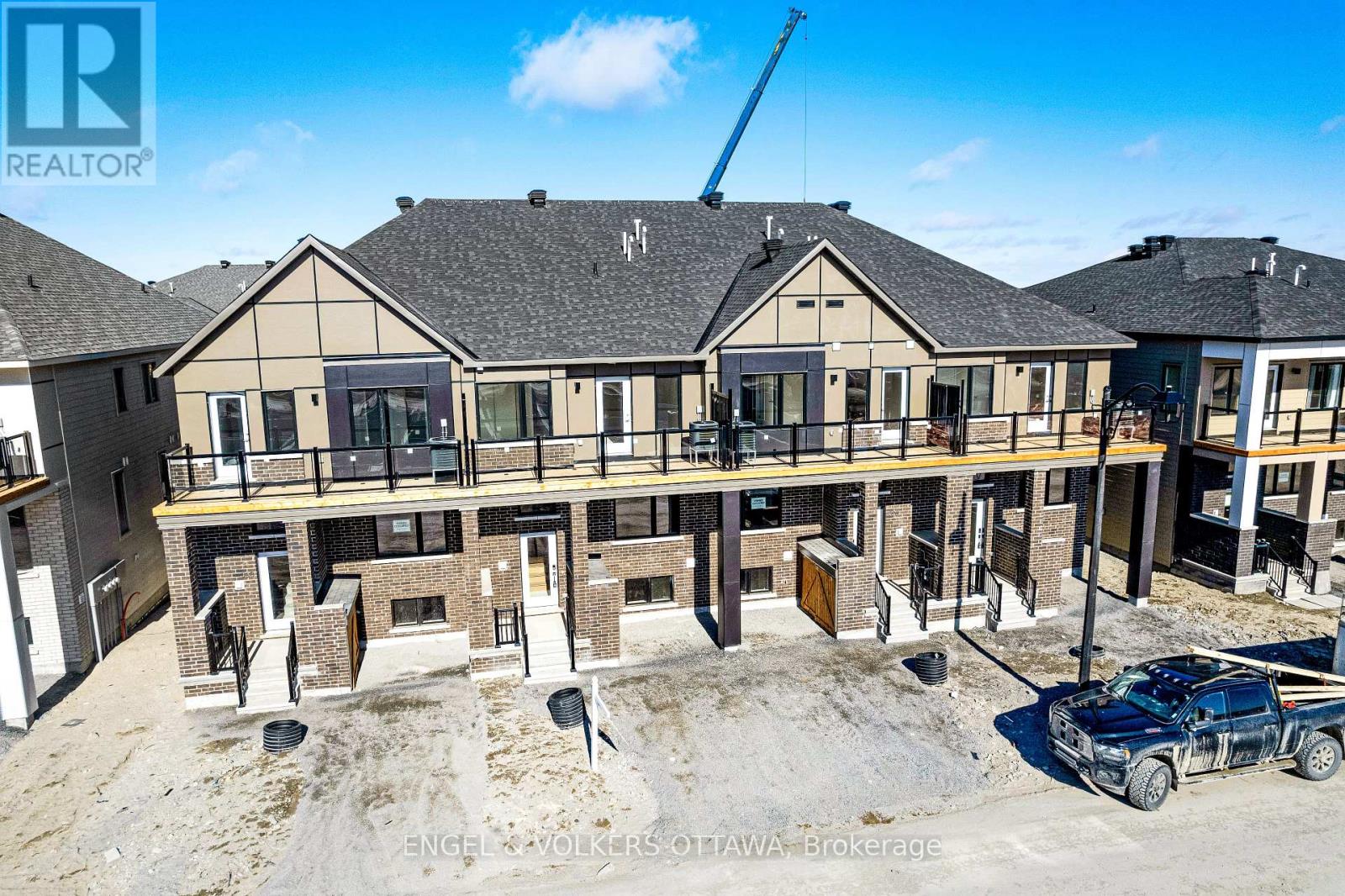 Property at 328 CATSFOOT WALK image 3