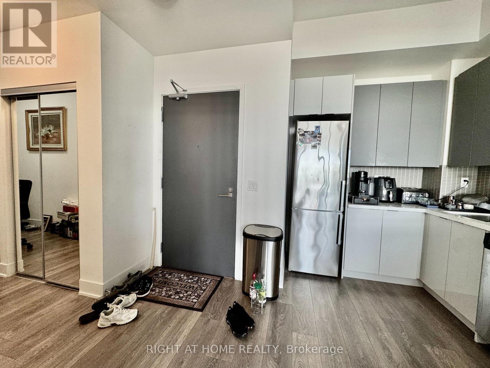 3709 - 2908 Highway 7 Road E, Vaughan, Ontario  L4K 0K5 - Photo 11 - N12323499