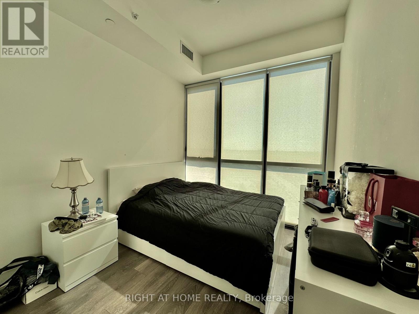 3709 - 2908 Highway 7 Road E, Vaughan, Ontario  L4K 0K5 - Photo 13 - N12323499