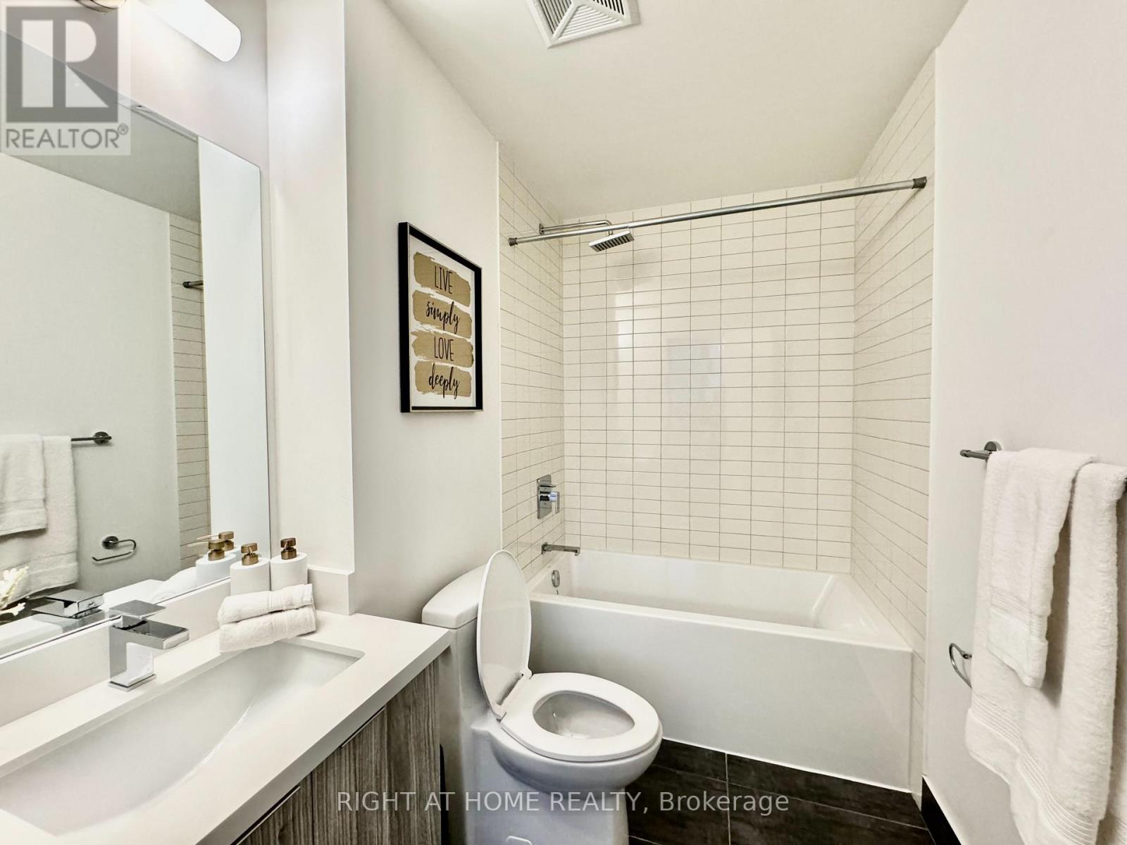 3709 - 2908 Highway 7 Road E, Vaughan, Ontario  L4K 0K5 - Photo 17 - N12323499