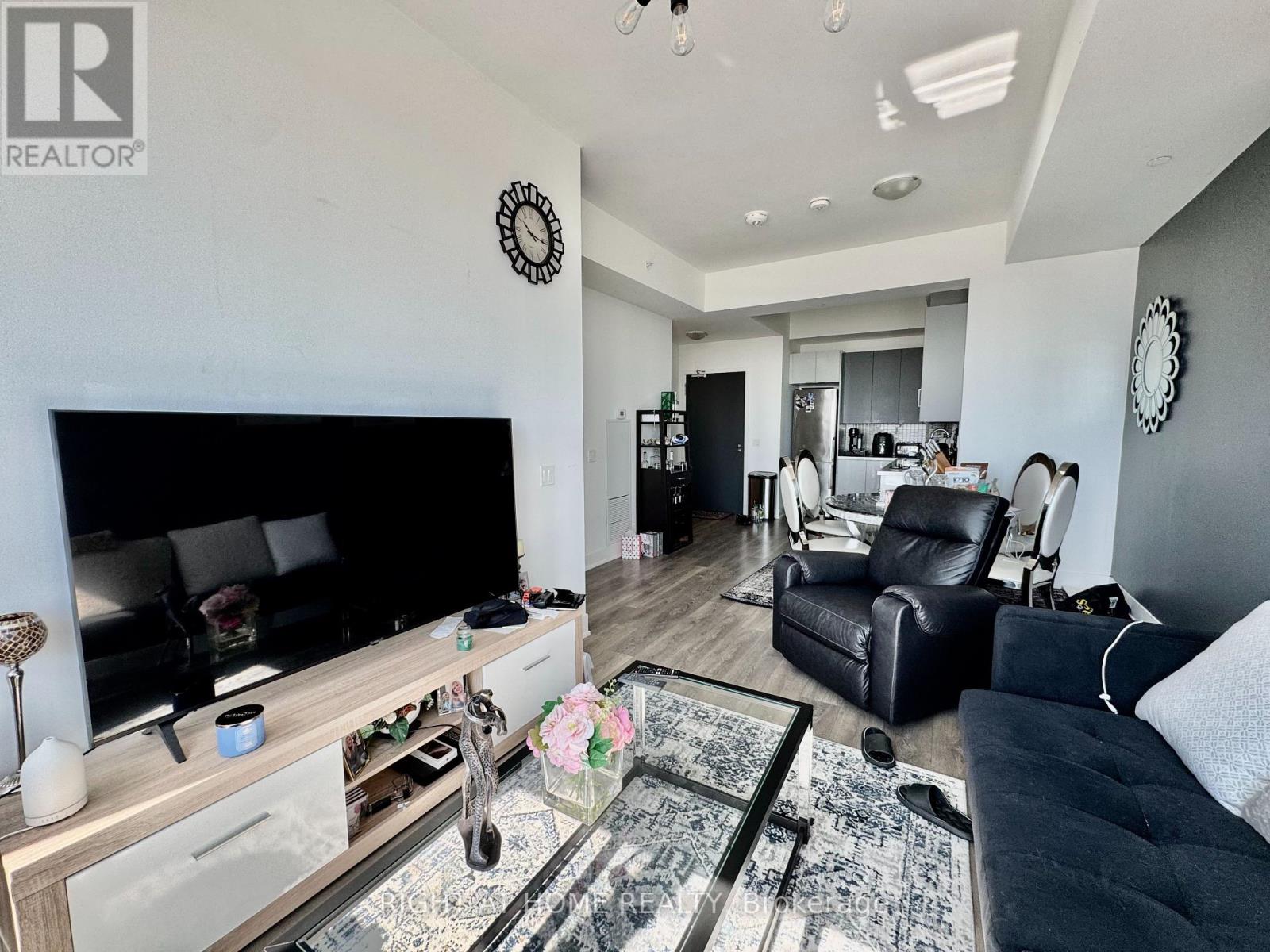 3709 - 2908 Highway 7 Road E, Vaughan, Ontario  L4K 0K5 - Photo 6 - N12323499
