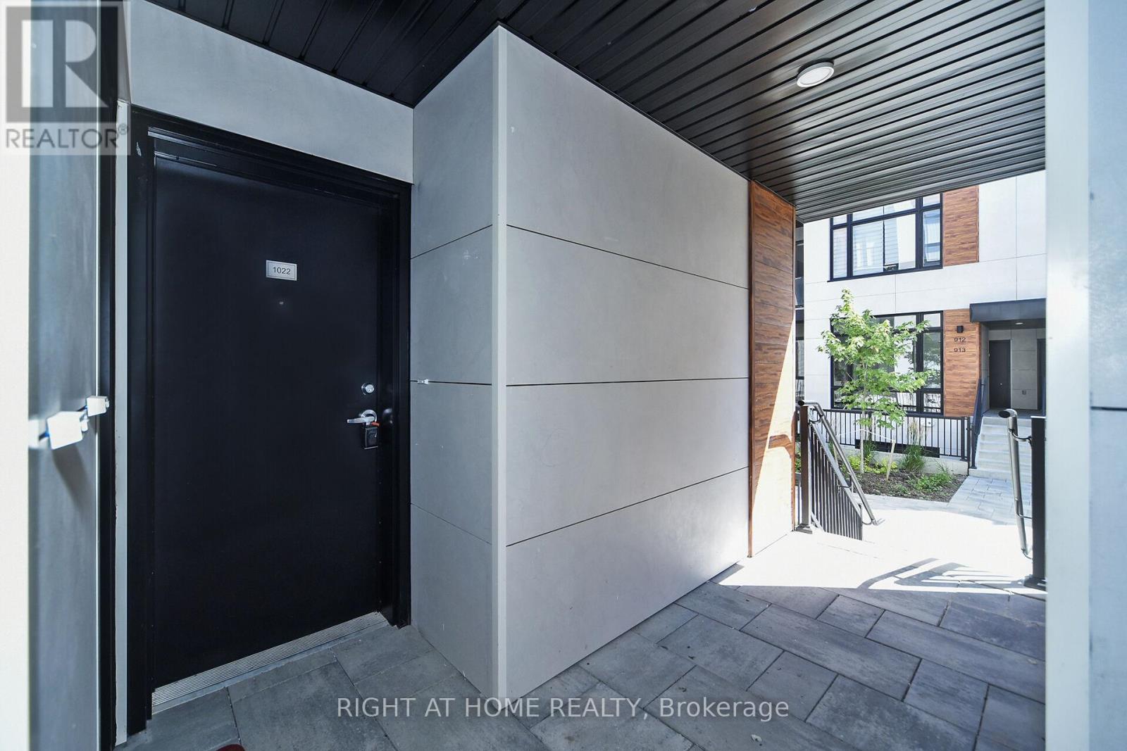 Property at 1022 - 14 DAVID EYER ROAD image 3