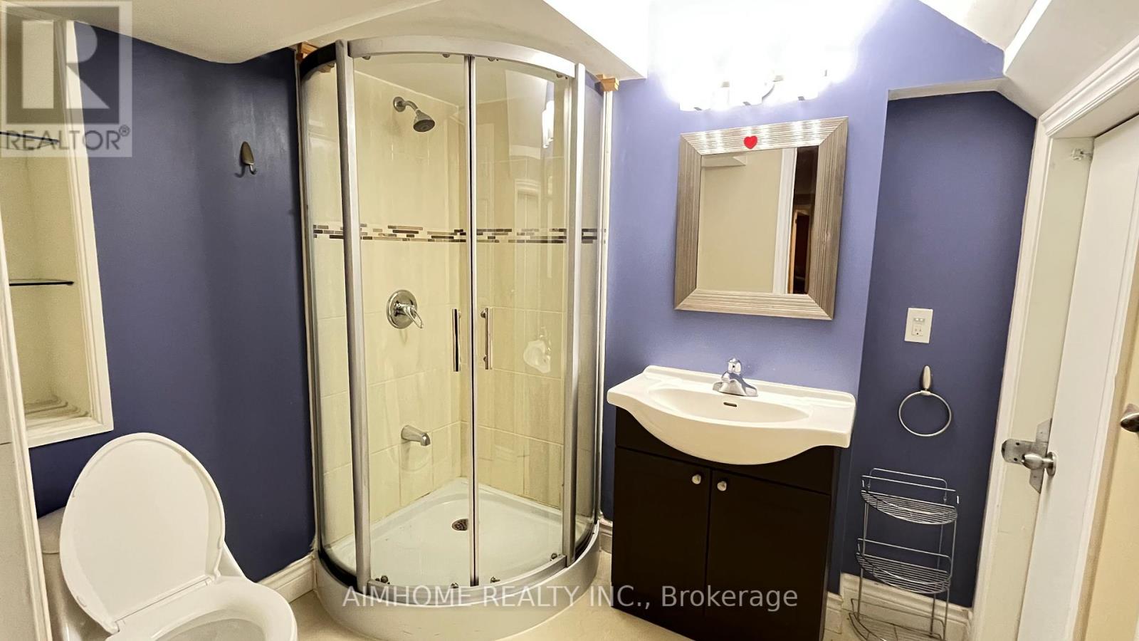 Bsmt - 881 Knotty Pine Grove, Mississauga, Ontario  L5W 1K2 - Photo 6 - W12323482