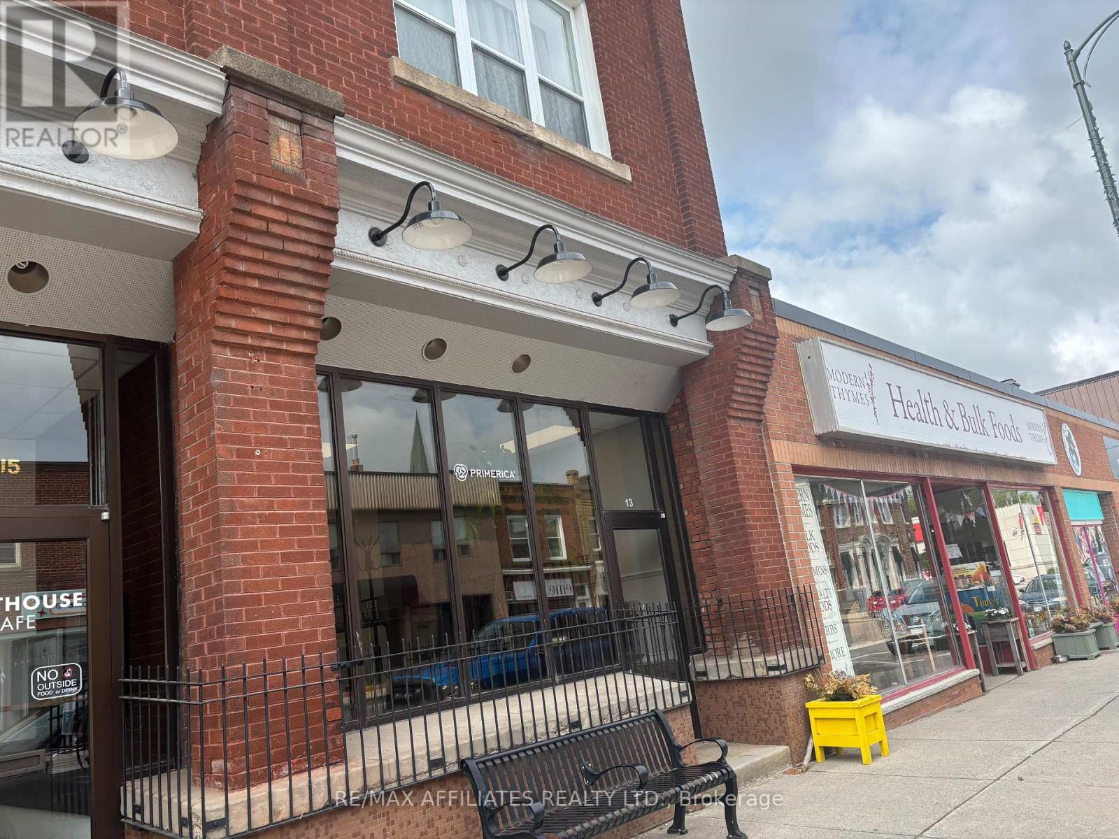 13 RUSSELL STREET E, smiths falls, Ontario