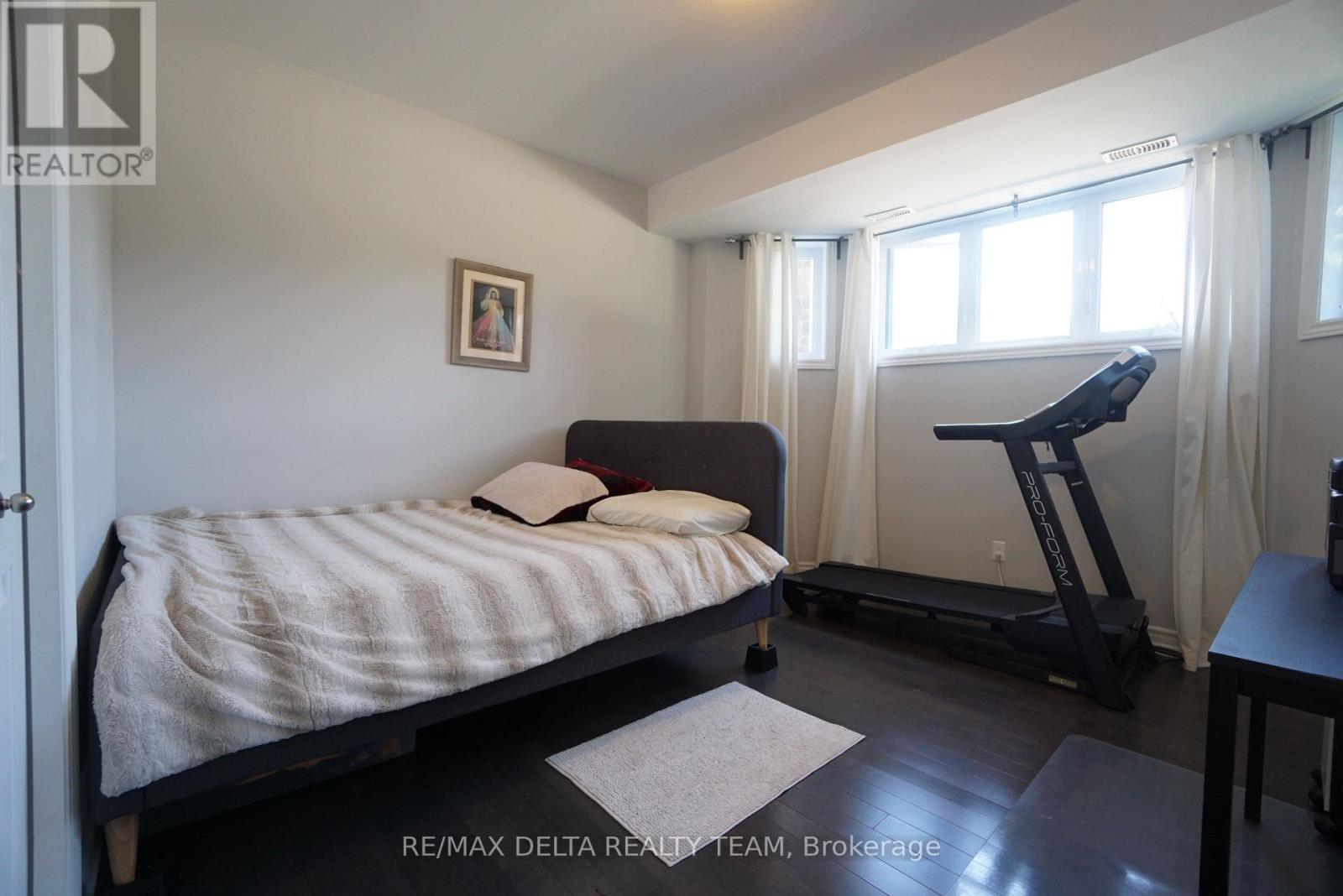 1 - 80 Prestige Circle, Ottawa, Ontario  K4A 0Y1 - Photo 25 - X12323559