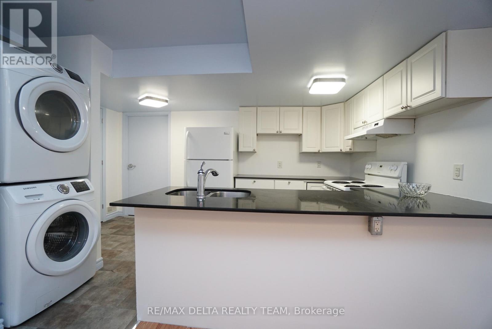 498 Moodie Drive, Ottawa, Ontario  K2H 8A7 - Photo 20 - X12323563
