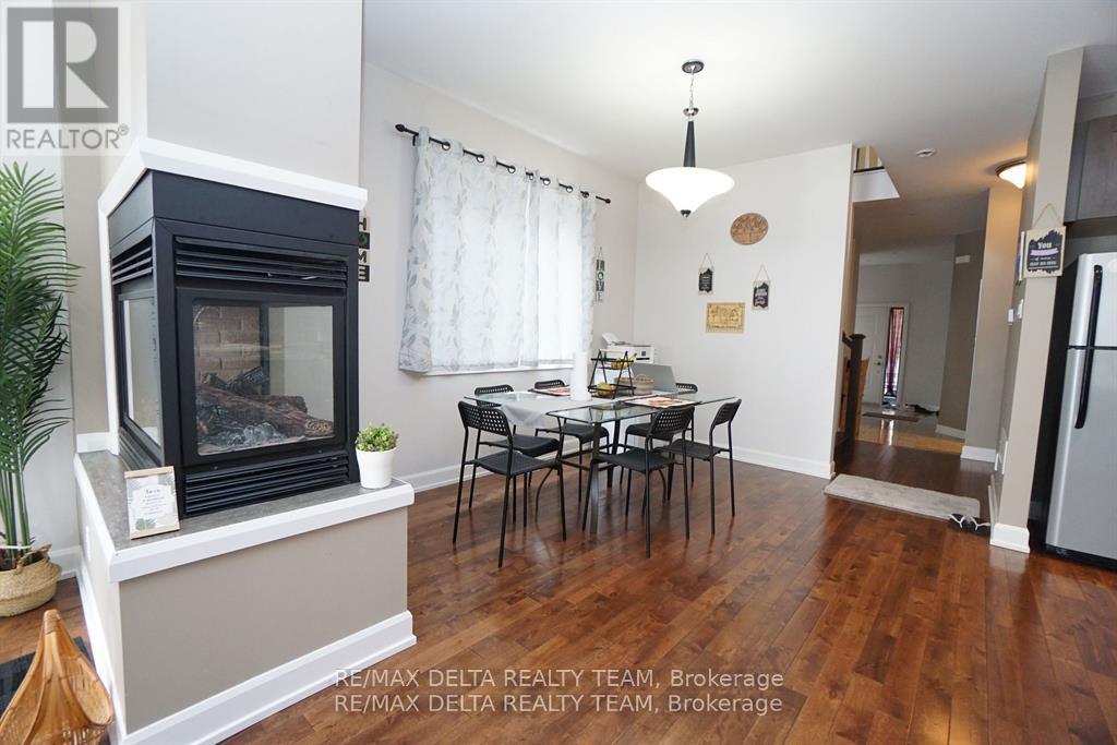 498 Moodie Drive, Ottawa, Ontario  K2H 8A7 - Photo 8 - X12323563