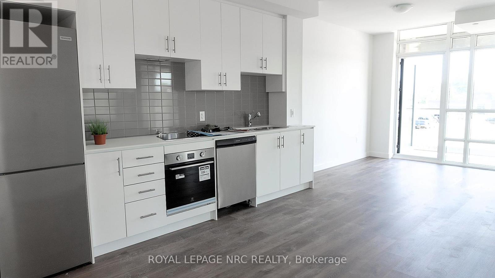 223 - 461 Green Road, Hamilton (Stoney Creek), Ontario  L8E 5B4 - Photo 6 - X12323558