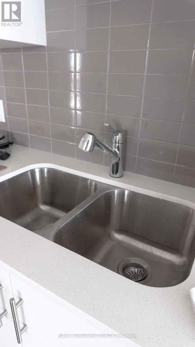 223 - 461 Green Road, Hamilton (Stoney Creek), Ontario  L8E 5B4 - Photo 9 - X12323558