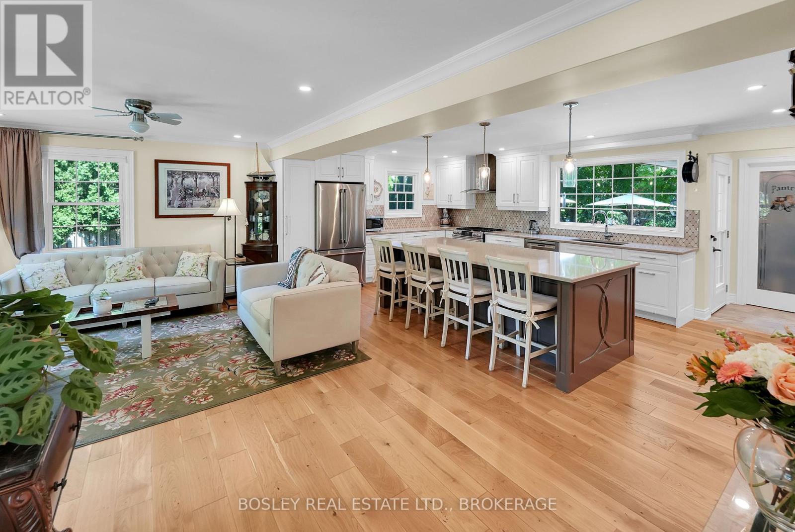 Property at 3 THE PROMENADE image 1