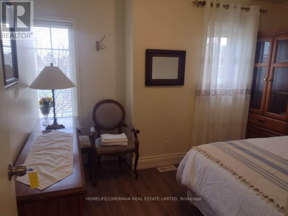313 Murray Ross Parkway, Toronto, Ontario  M3J 3N8 - Photo 21 - W12295123