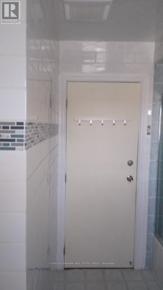 313 Murray Ross Parkway, Toronto, Ontario  M3J 3N8 - Photo 29 - W12295123