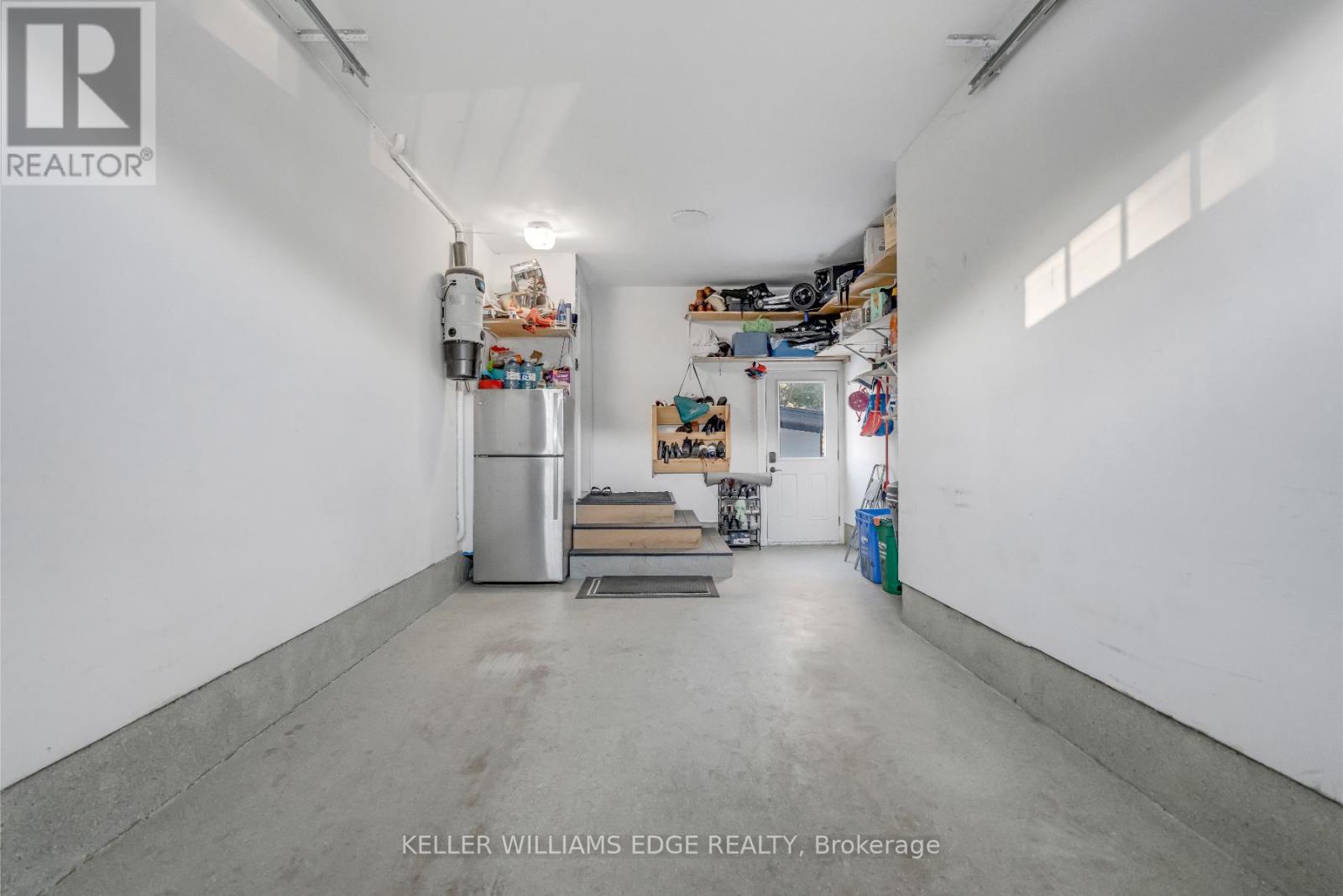 6 Credit Street, Halton Hills, Ontario  L7G 2W1 - Photo 22 - W12323573