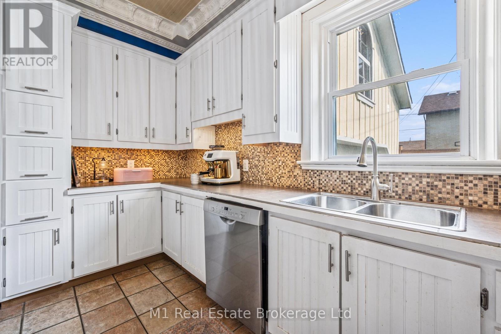 130 Cambridge Street, Cambridge, Ontario  N1R 3S6 - Photo 28 - X12323610