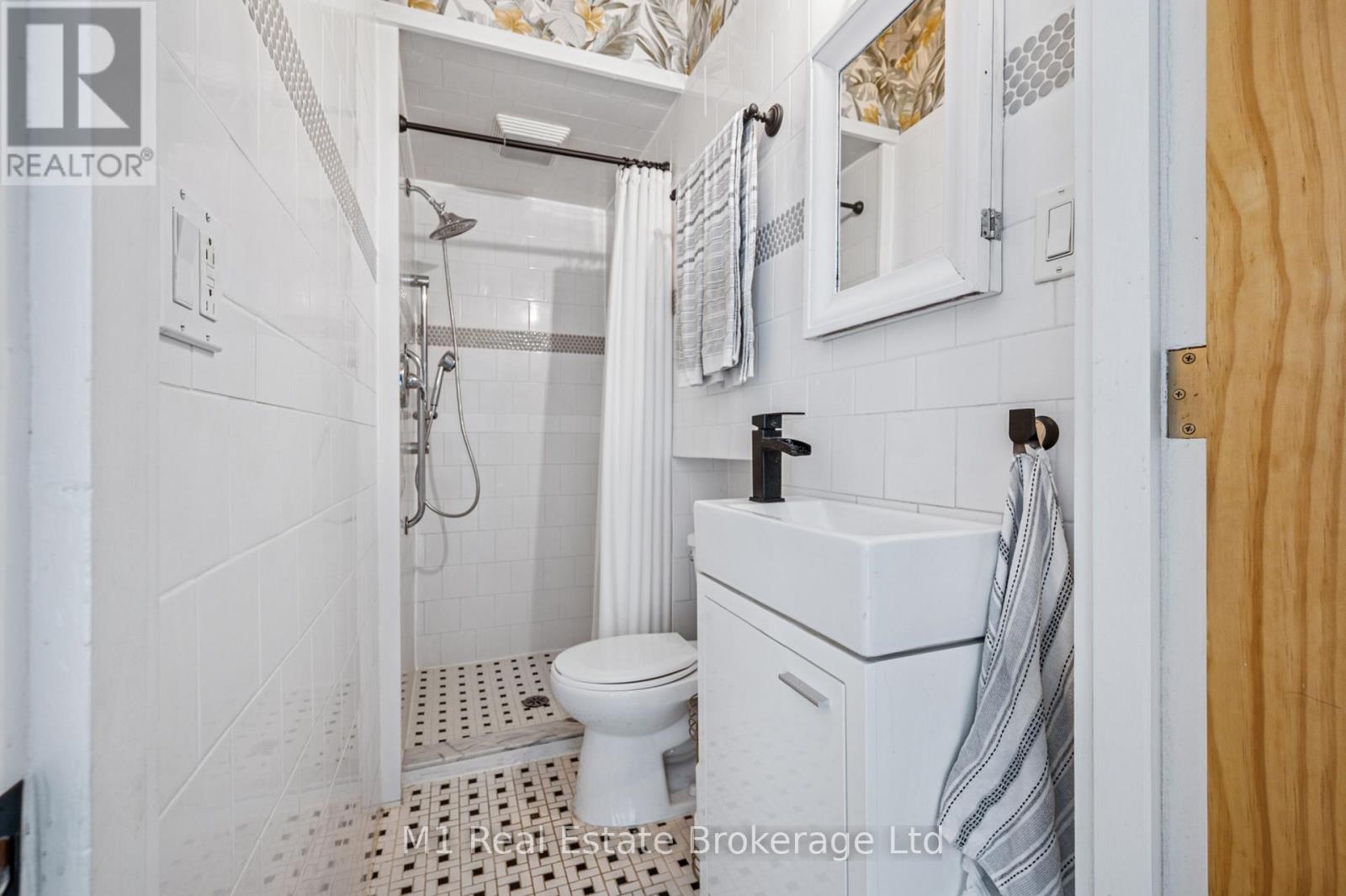 130 Cambridge Street, Cambridge, Ontario  N1R 3S6 - Photo 32 - X12323610