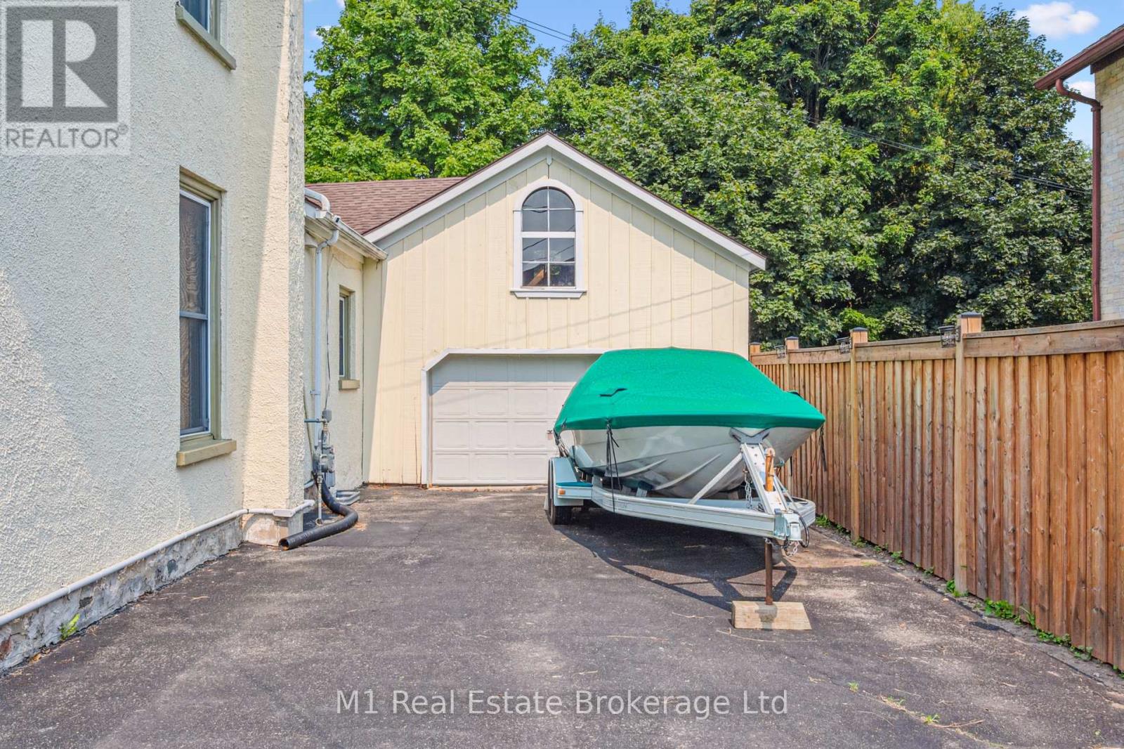 130 Cambridge Street, Cambridge, Ontario  N1R 3S6 - Photo 4 - X12323610