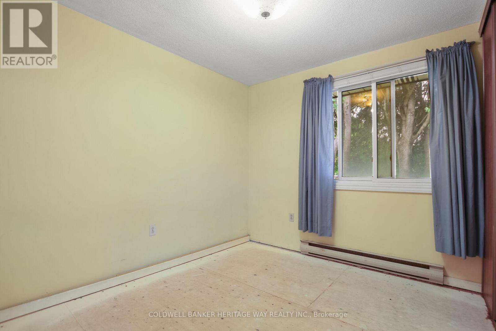 1 Pinewood Avenue, Beckwith, Ontario  K7C 3P1 - Photo 11 - X12323594